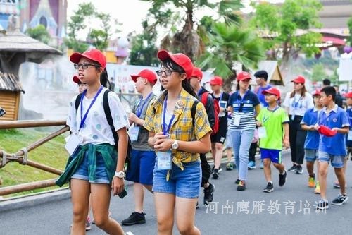青少年夏（冬）令營(yíng)