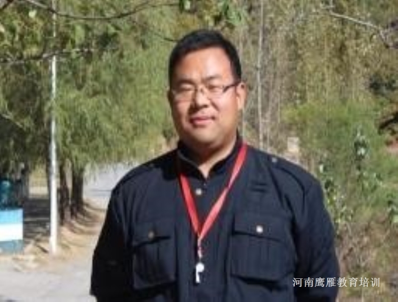 拓展培訓師金剛